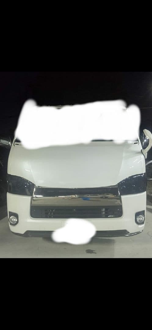 ハイエース　ヘッドライトカバー