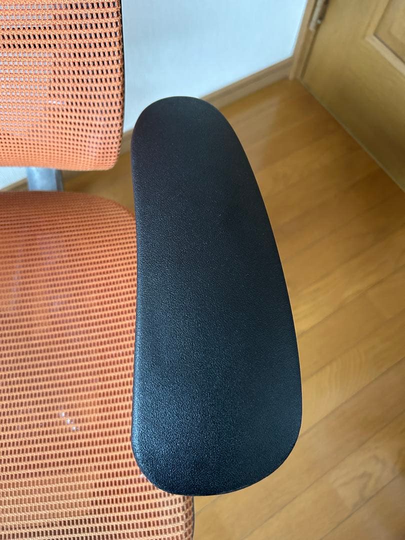 【送料込み】オカムラ コンテッサ オレンジ