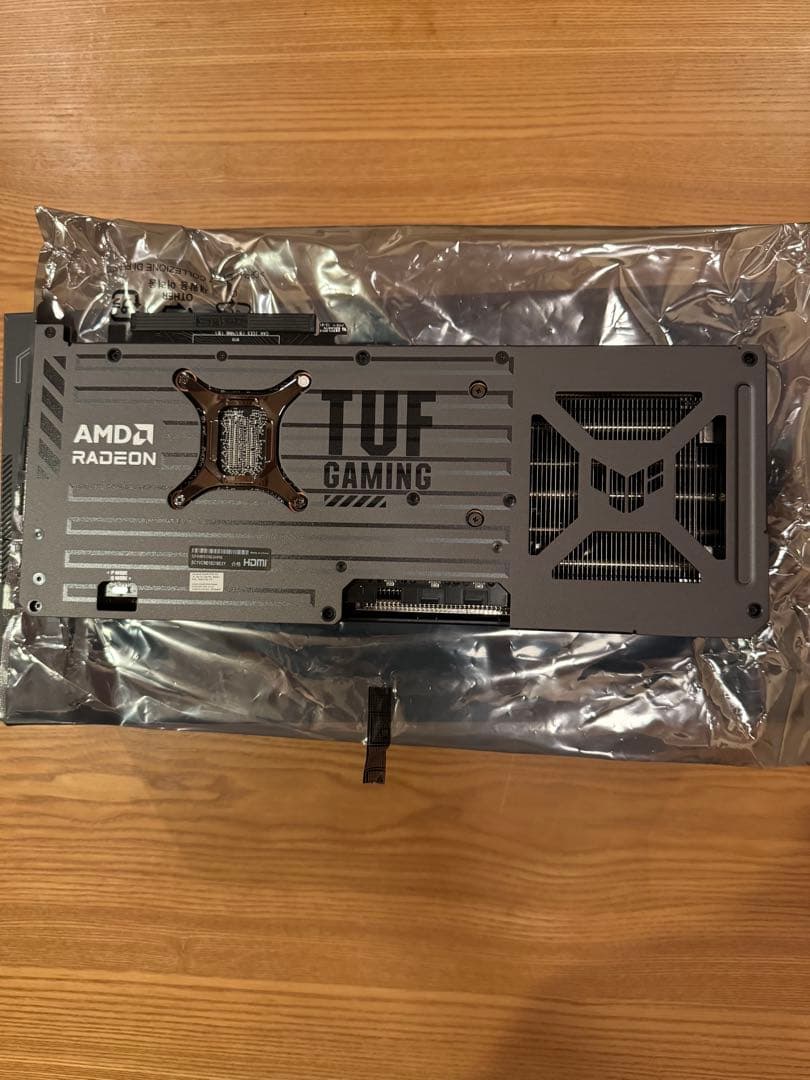 グラフィックボード・グラボ・ビデオカード ASUS TUF Gaming Radeon RX 9070 16GB OC