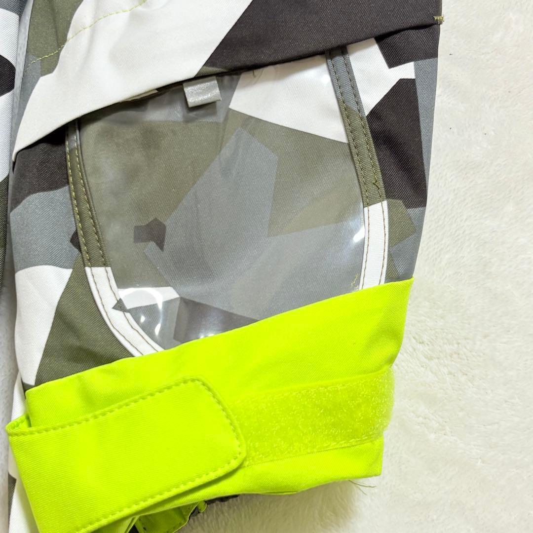 ◆美品◆DESCENTE ヒートナビ 子供用スキーウェア 上下セット 130