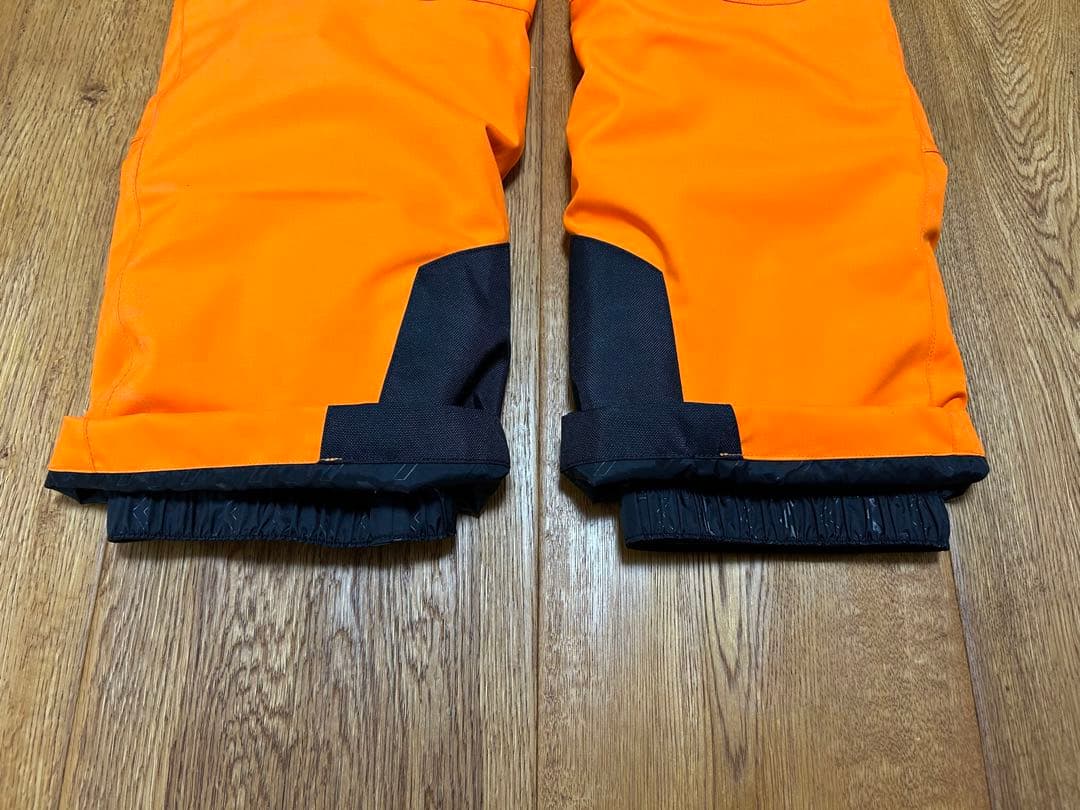 チュース KJUS ジュニア スキーウェア 上下セット 150cm（152）