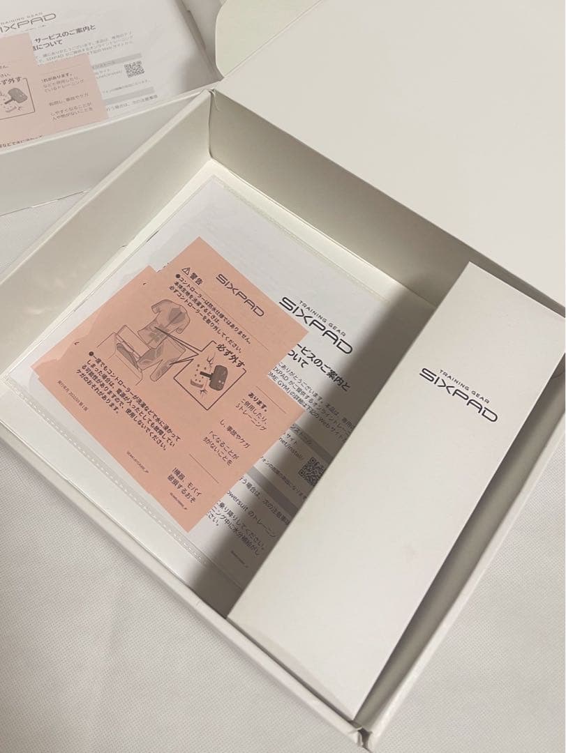 ⭐︎開封未使用 SIXPAD EMSパワースーツ 上下セット WOMEN Lサイズ