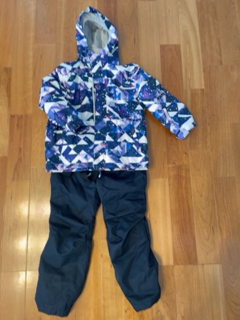 ぽんにゃん 専用 ⭐︎一度使用の美品⭐︎DLITE 子ども用スキーウェアセット