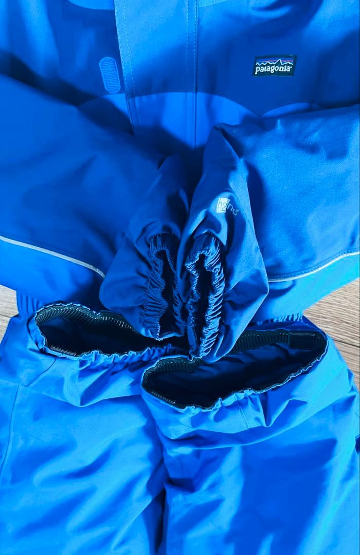 patagonia スノーウェア　スキーウェア　キッズ　kids