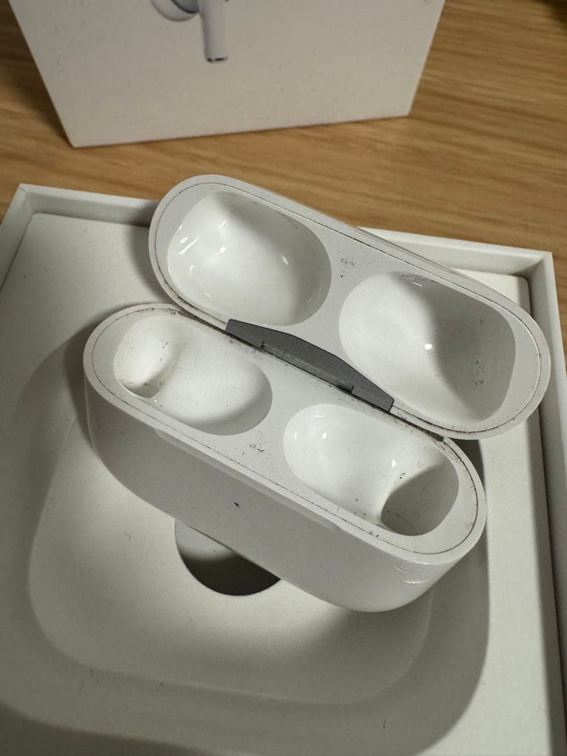 【中古】Apple AirPods Pro 第2世代 Lightning