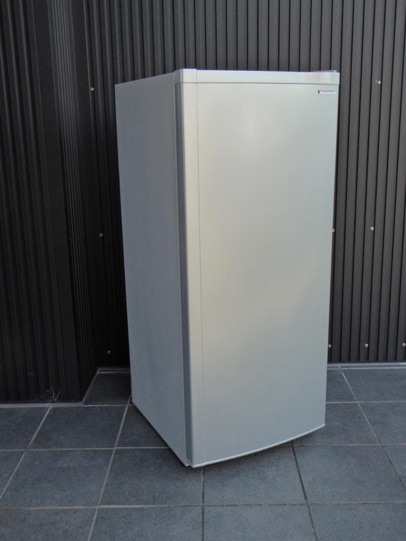 未使用　ヤマダ冷凍庫 138L YRT-C14H1 2021年製