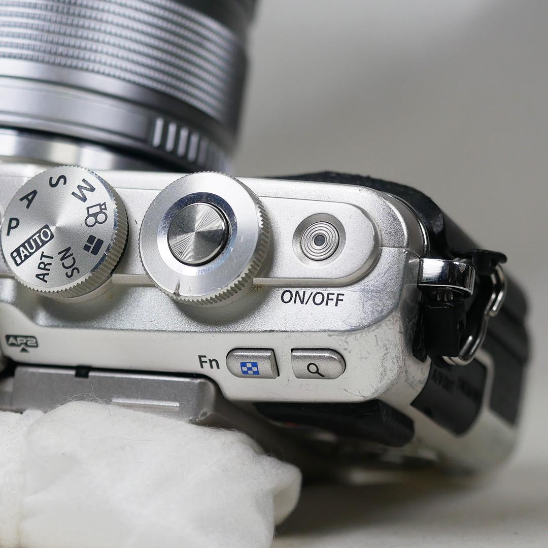 OLYMPUS PEN Lite E-PL７ + 標準レンズセット