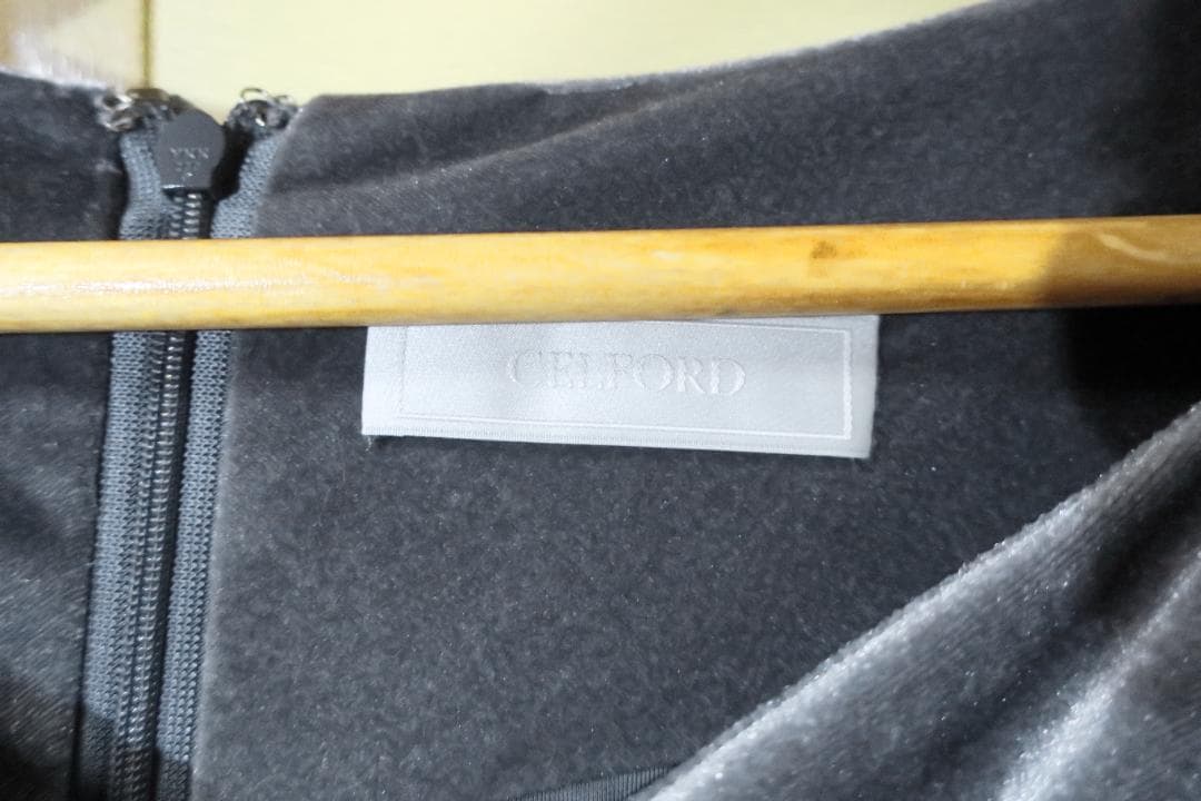 ねこあおセルフォード 花柄刺繍ベロアワンピース　サイズ36