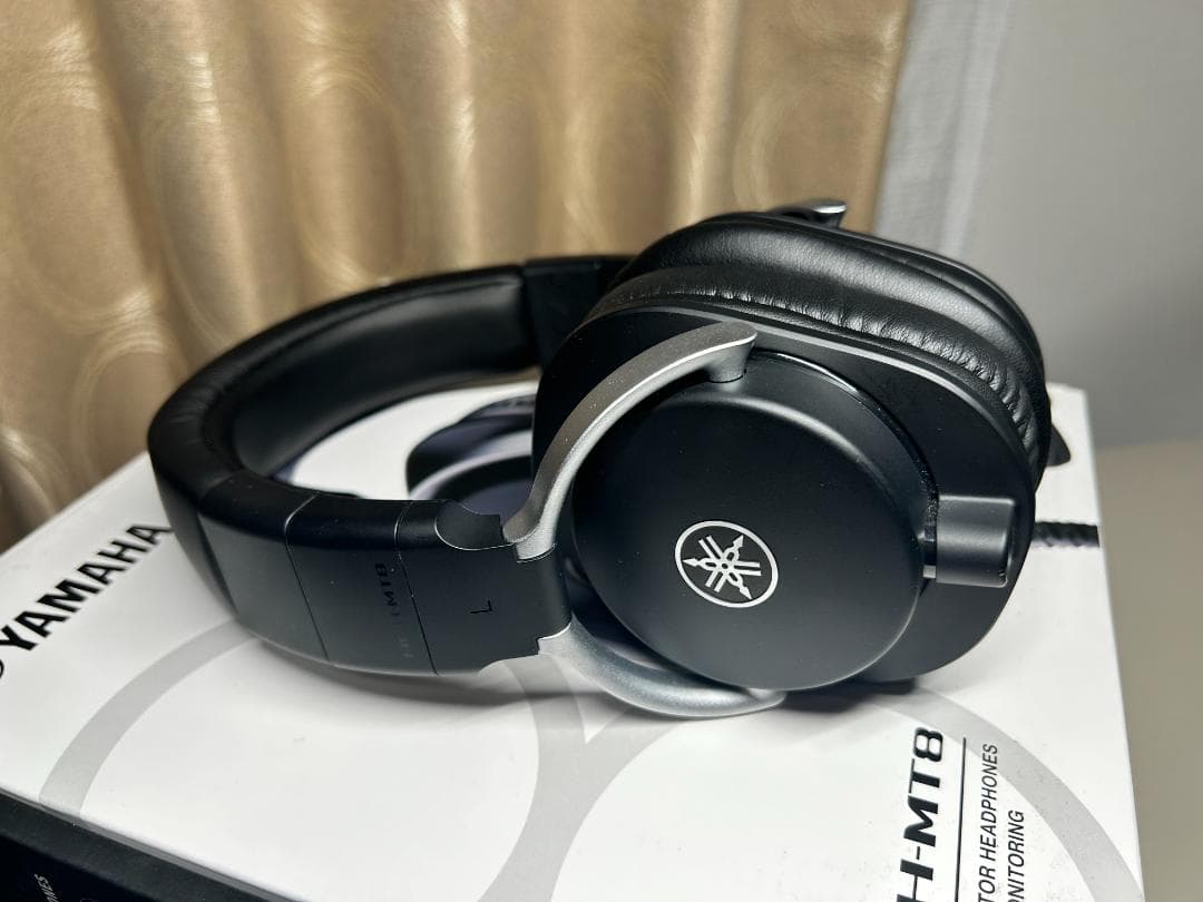 YAMAHA HPH-MT8 プロフェッショナルスタジオモニターヘッドフォン