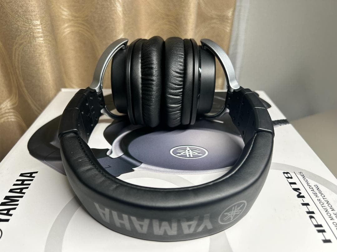 YAMAHA HPH-MT8 プロフェッショナルスタジオモニターヘッドフォン