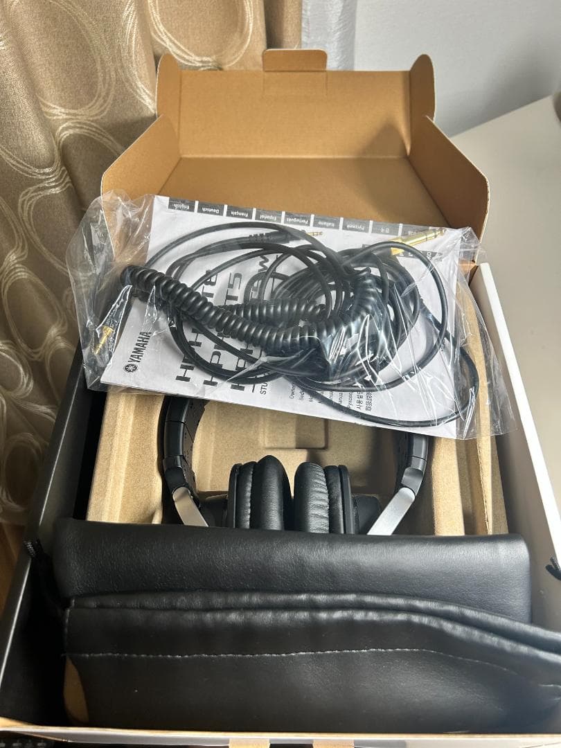 YAMAHA HPH-MT8 プロフェッショナルスタジオモニターヘッドフォン