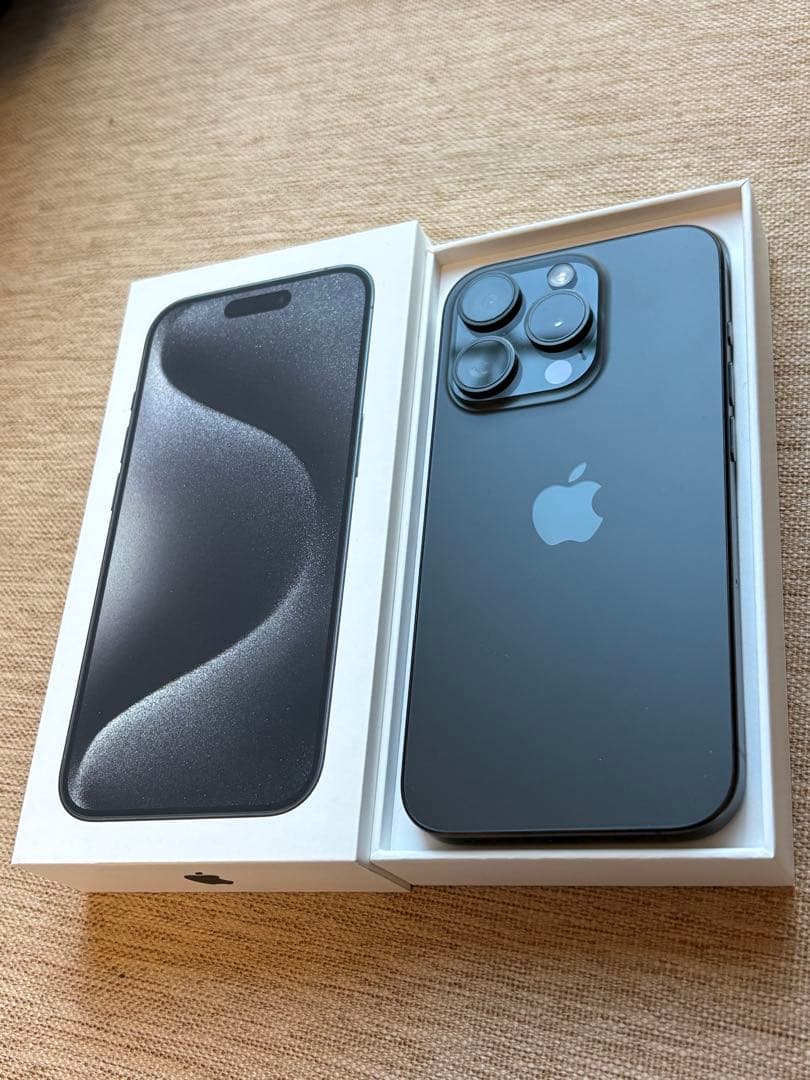 専用　AppleiPhone15Pro 128GB 黒 箱とケーブル有