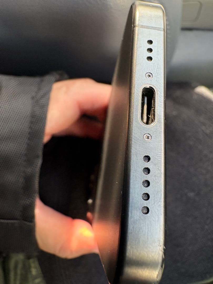 専用　AppleiPhone15Pro 128GB 黒 箱とケーブル有