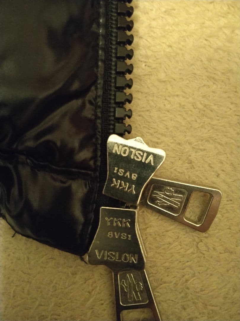 MONCLER　モンクレール　ダウンベスト