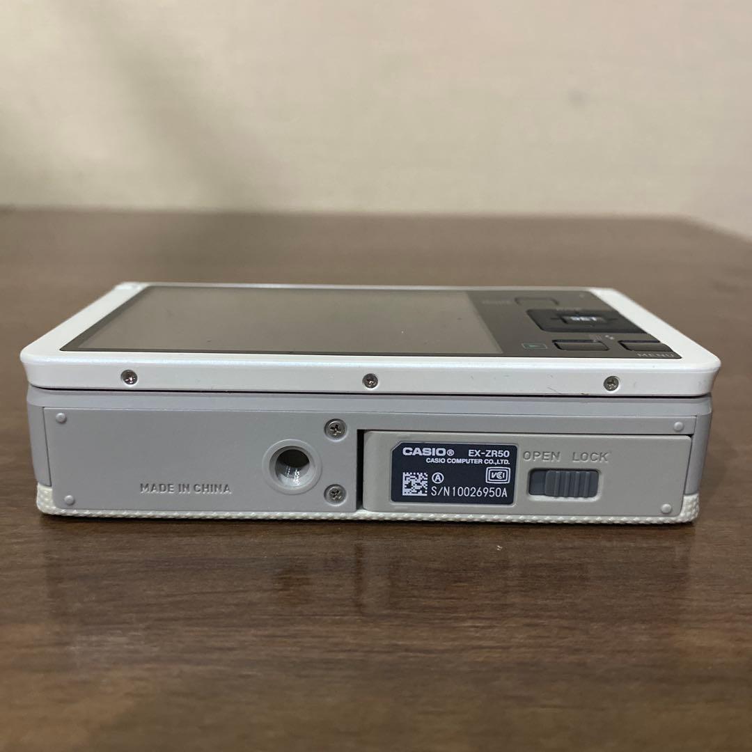 CASIO カシオ EXILIM EX-ZR50 デジカメ ジャンク 動作未確認
