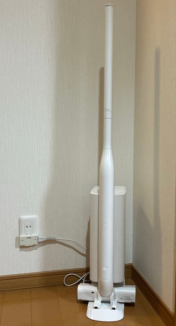Panasonicコードレススティック掃除機　MC-NS-100k セパレート型