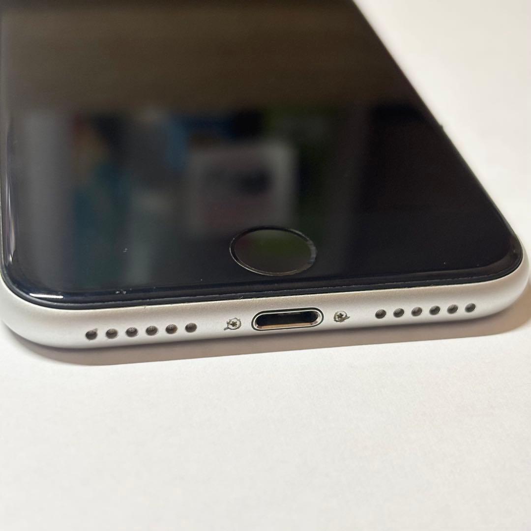 Apple iPhone SE（第二世代) 本体 64GB ガラスコーティング済