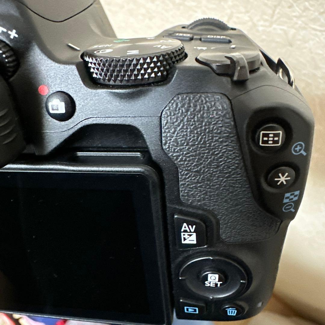 Canon EOS Kiss X10 デジタル一眼レフ　セット