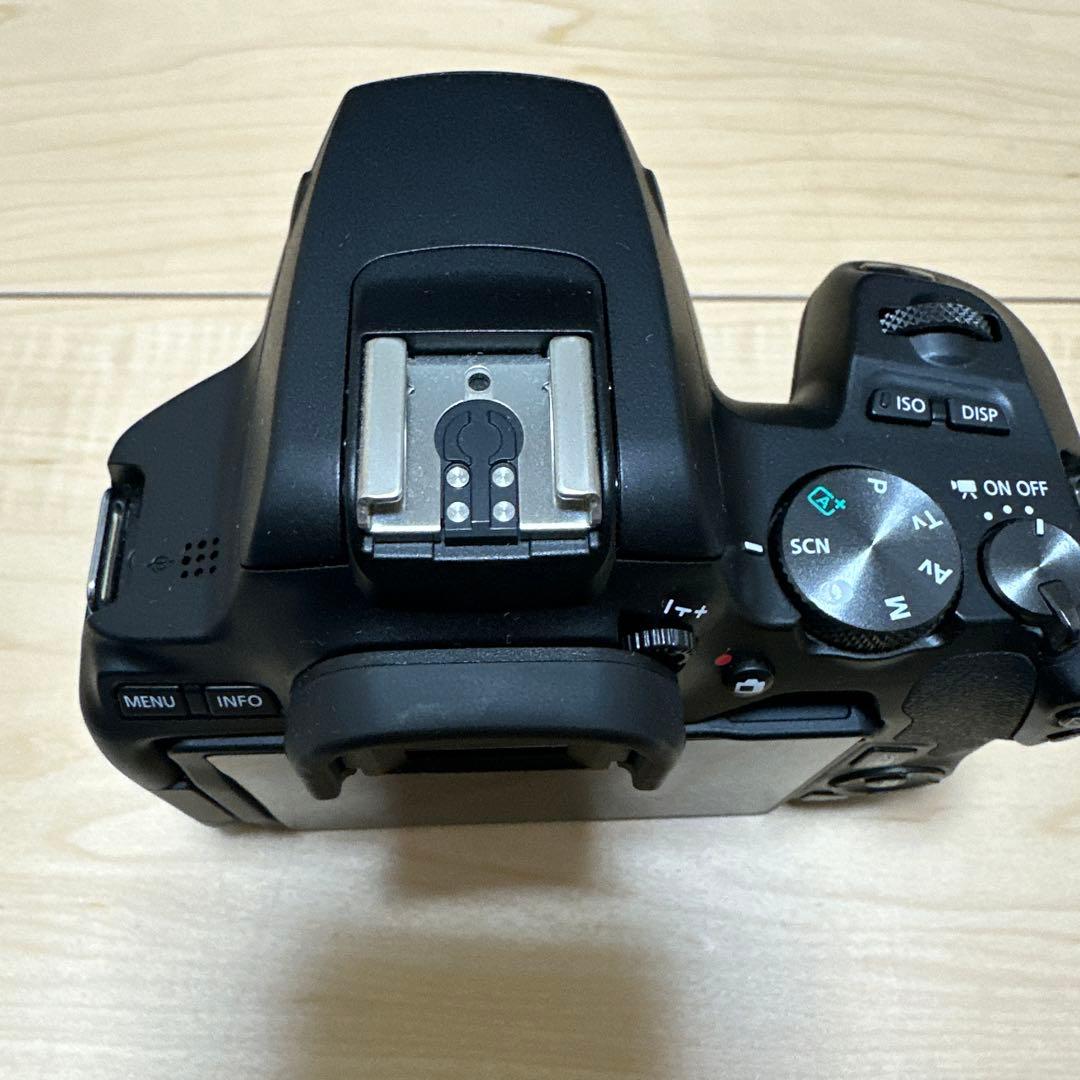 Canon EOS Kiss X10 デジタル一眼レフ　セット