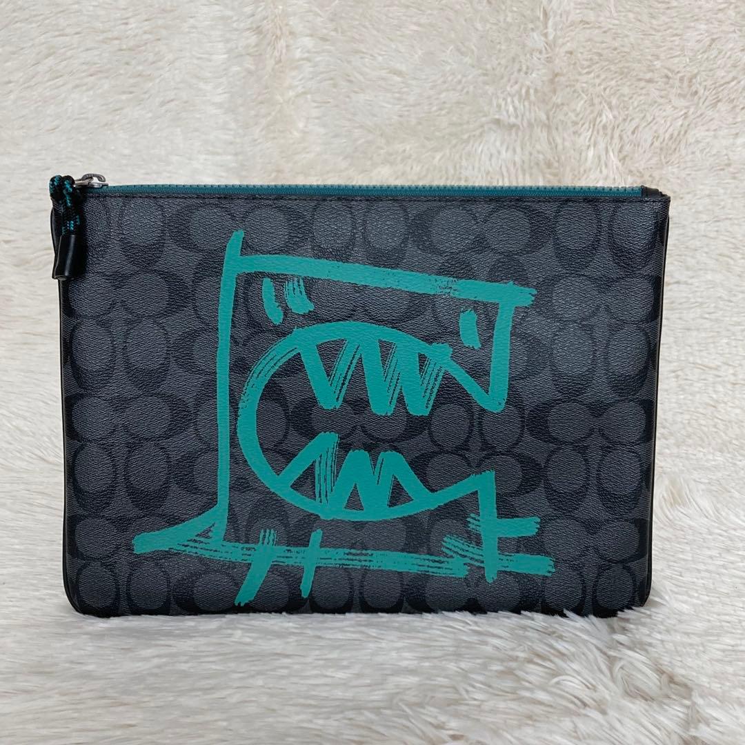 【極美品】COACH コーチ GUANG YOU コラボ　クラッチバッグ