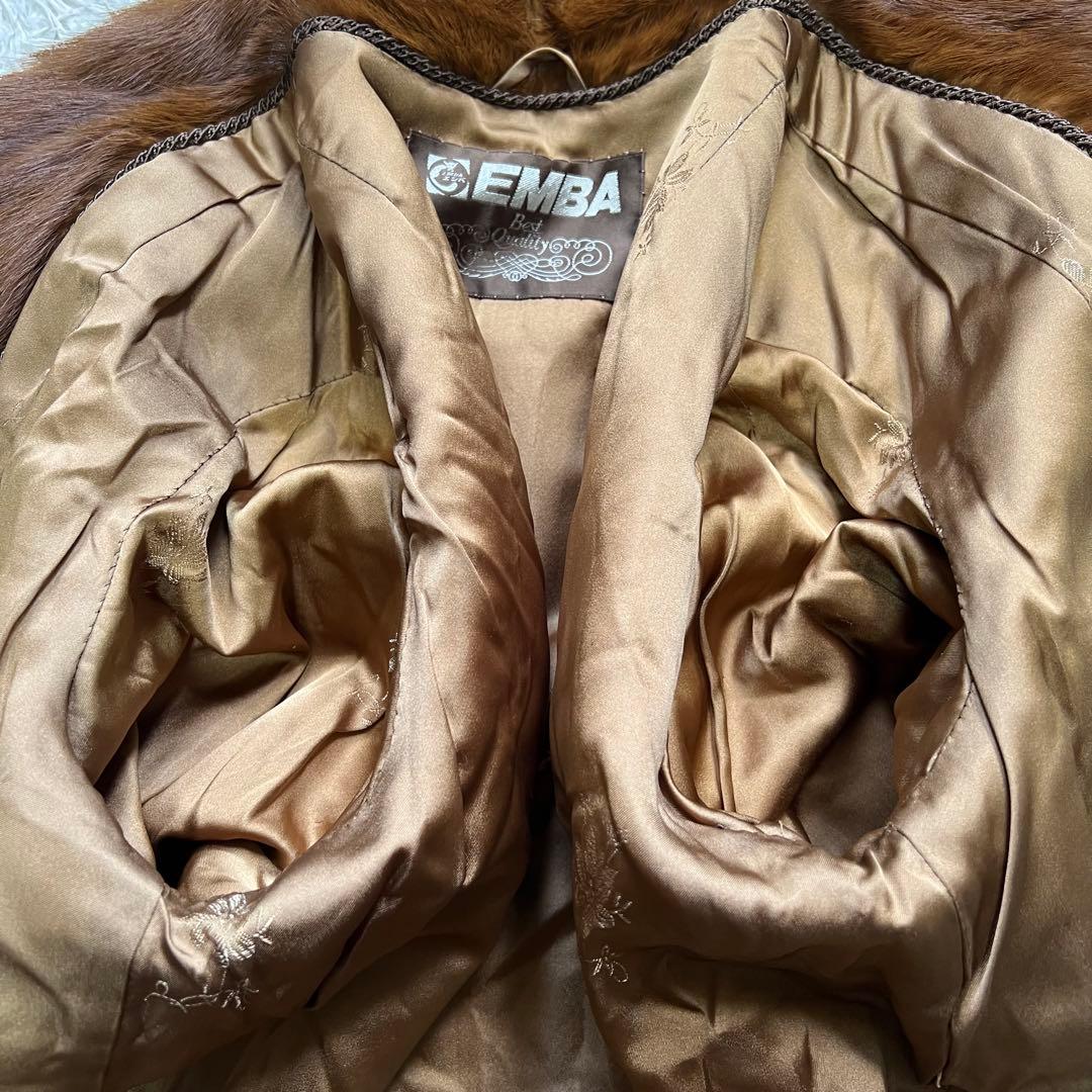 激レアデザイン エンバ 横段 リアルファーコート 本毛皮