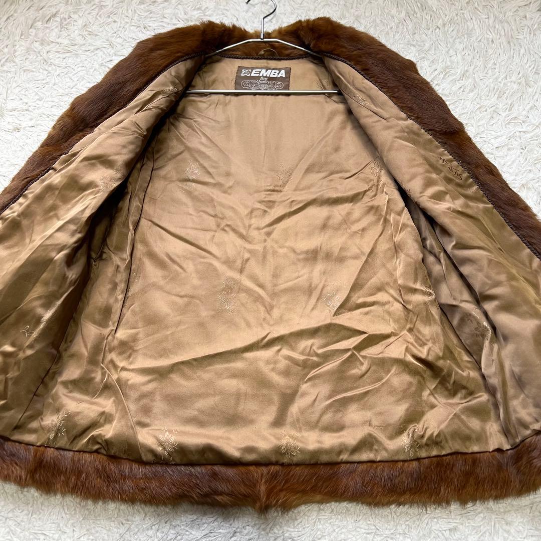 激レアデザイン エンバ 横段 リアルファーコート 本毛皮