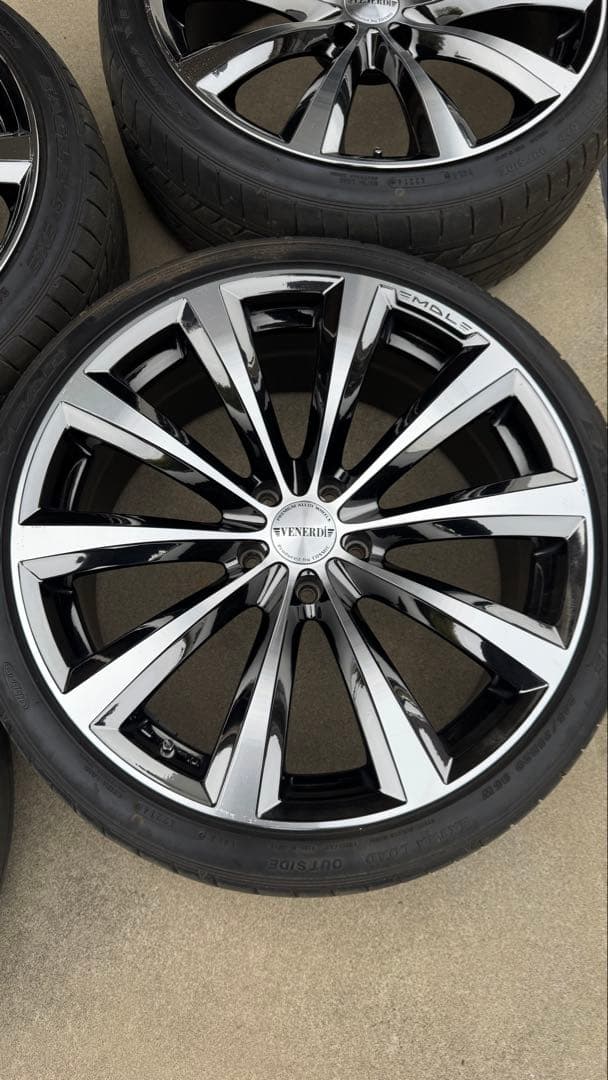 最終値下げ　VENERDI MADELENA 20インチ　アルヴェル