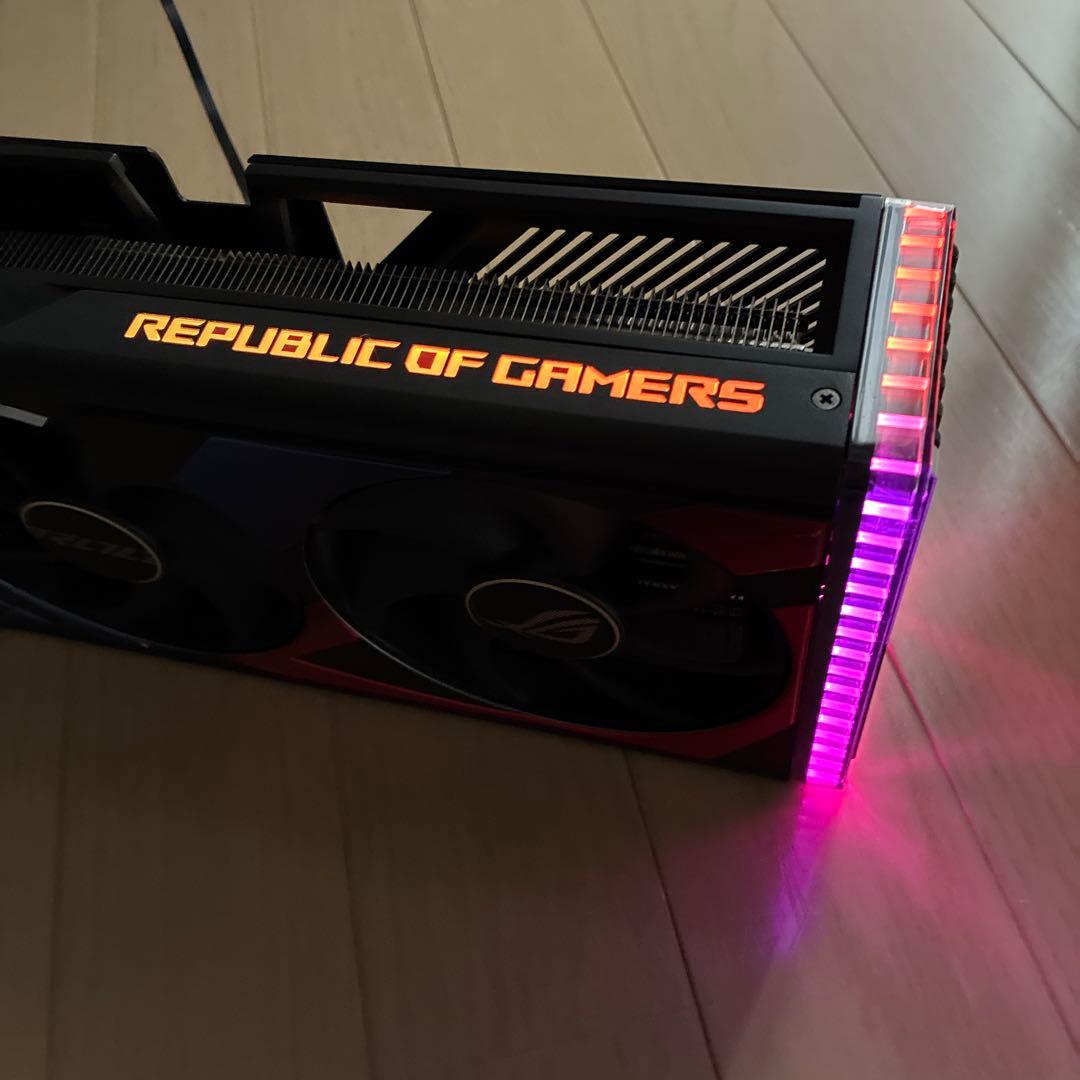 ASUS ROG RTX 4090 ヒートシンク　ファン　バックプレート　LED