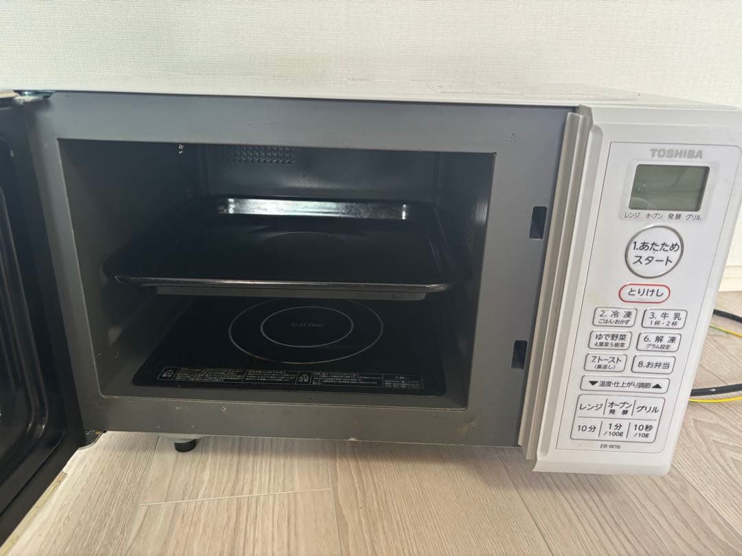 【コーン】【美品】電子レンジ 東芝 ER-W16(W)（2023年製）