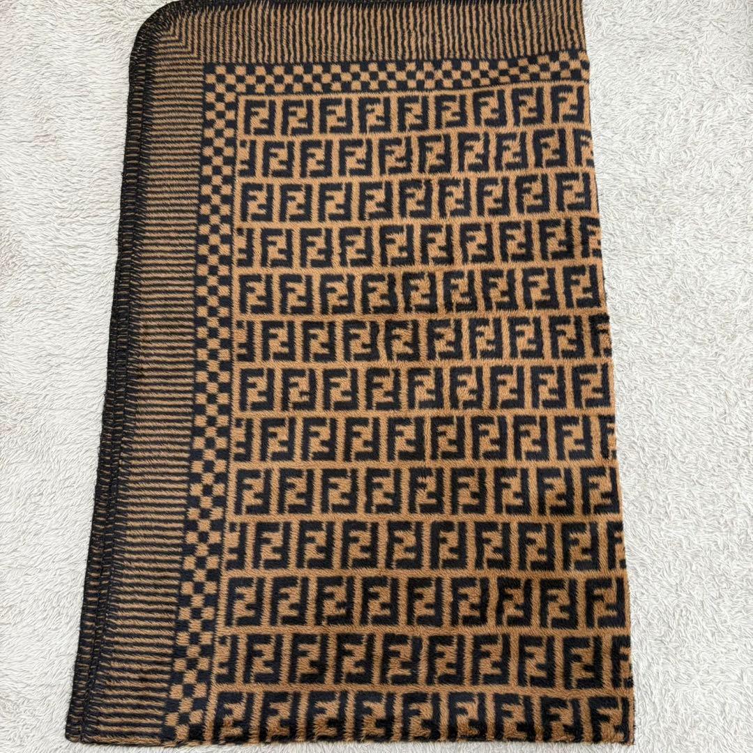 極美品✨ フェンディ FFロゴ ズッカ 総柄 ブランケット ブラウン 毛布