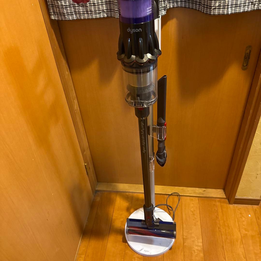 しんdyson‼️デジタルスリムフィラフィ SV18充電スタンド付き
