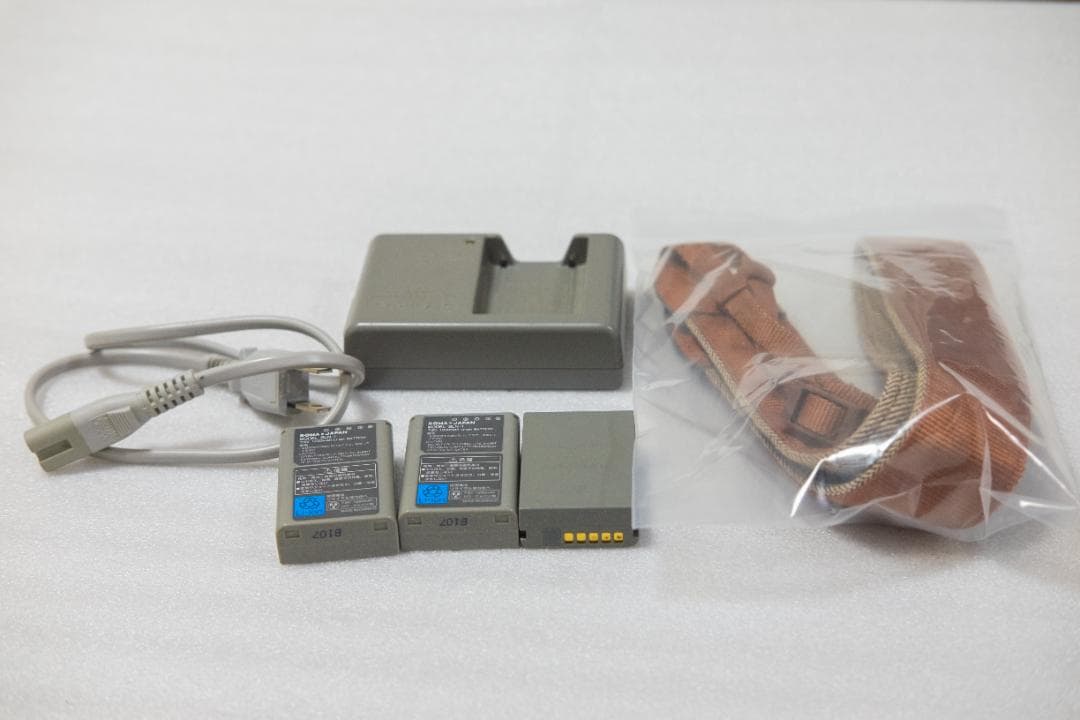 【美品】OLYMPUS E-M1 レンズ付