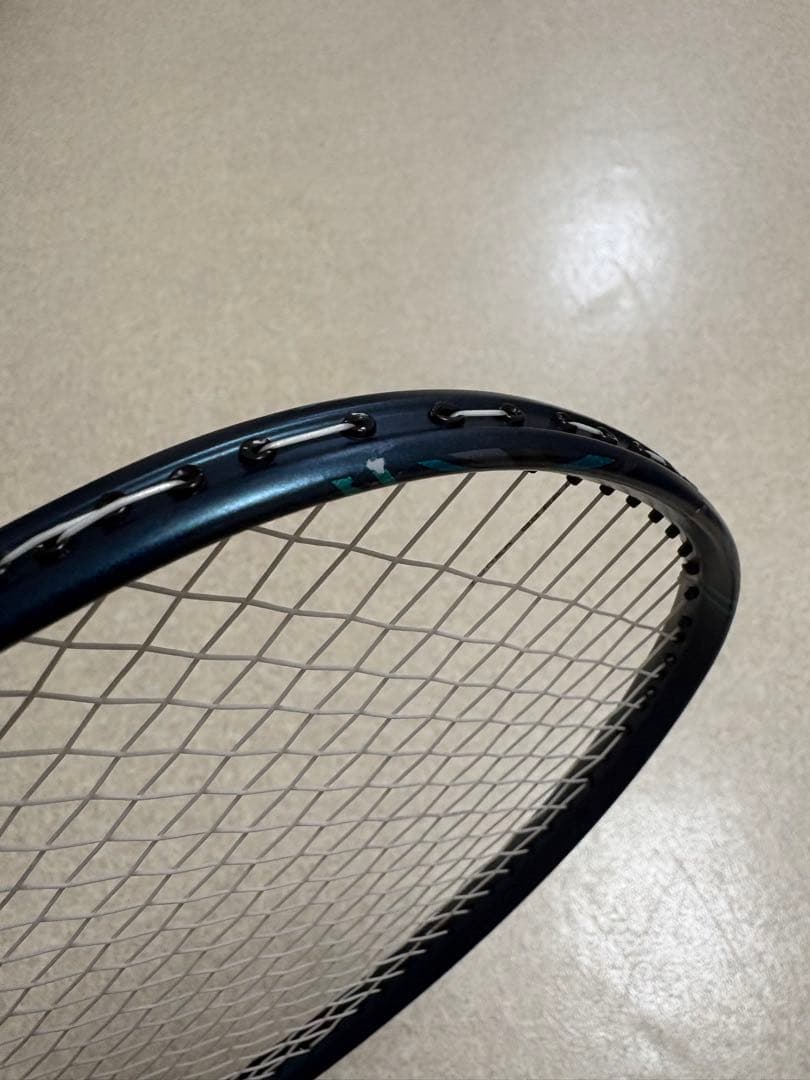 YONEX ナノフレア800プロ　4u5 バドミントンラケット