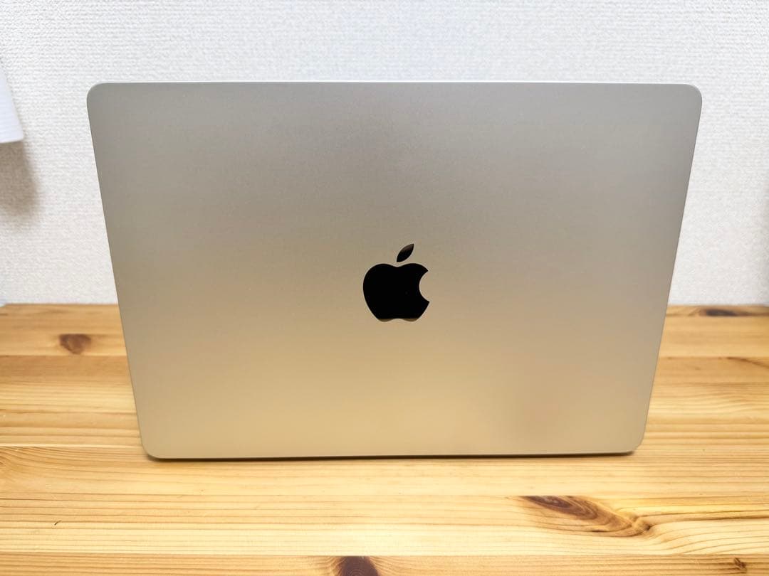 MacBook Air M2 16GB 256GB スターライト