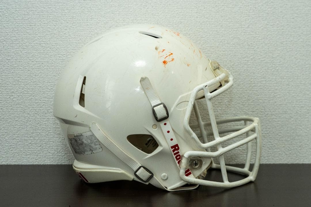 Riddell ホワイトアメリカンフットボール ヘルメットMサイズ