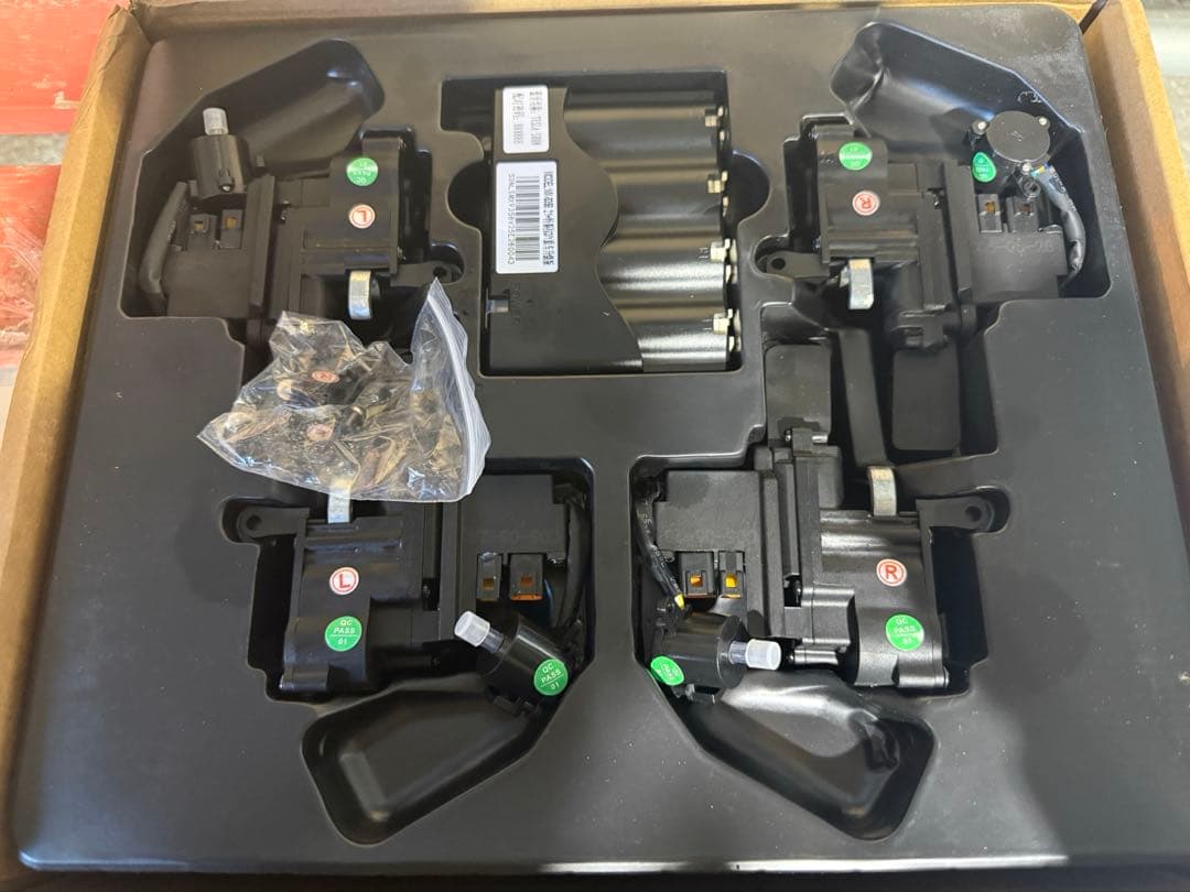 テスラ　モデル3 パワードアハンドル　2021年〜2024年用