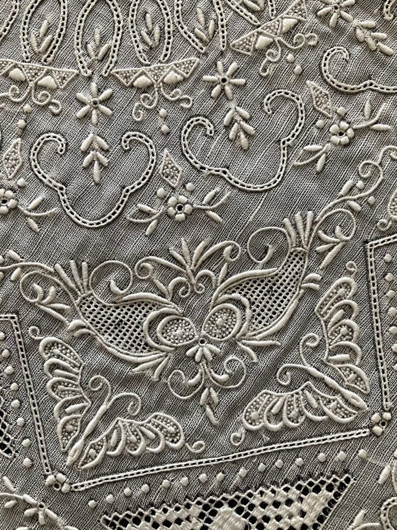 スワトウ　汕頭　刺繍ハンカチ