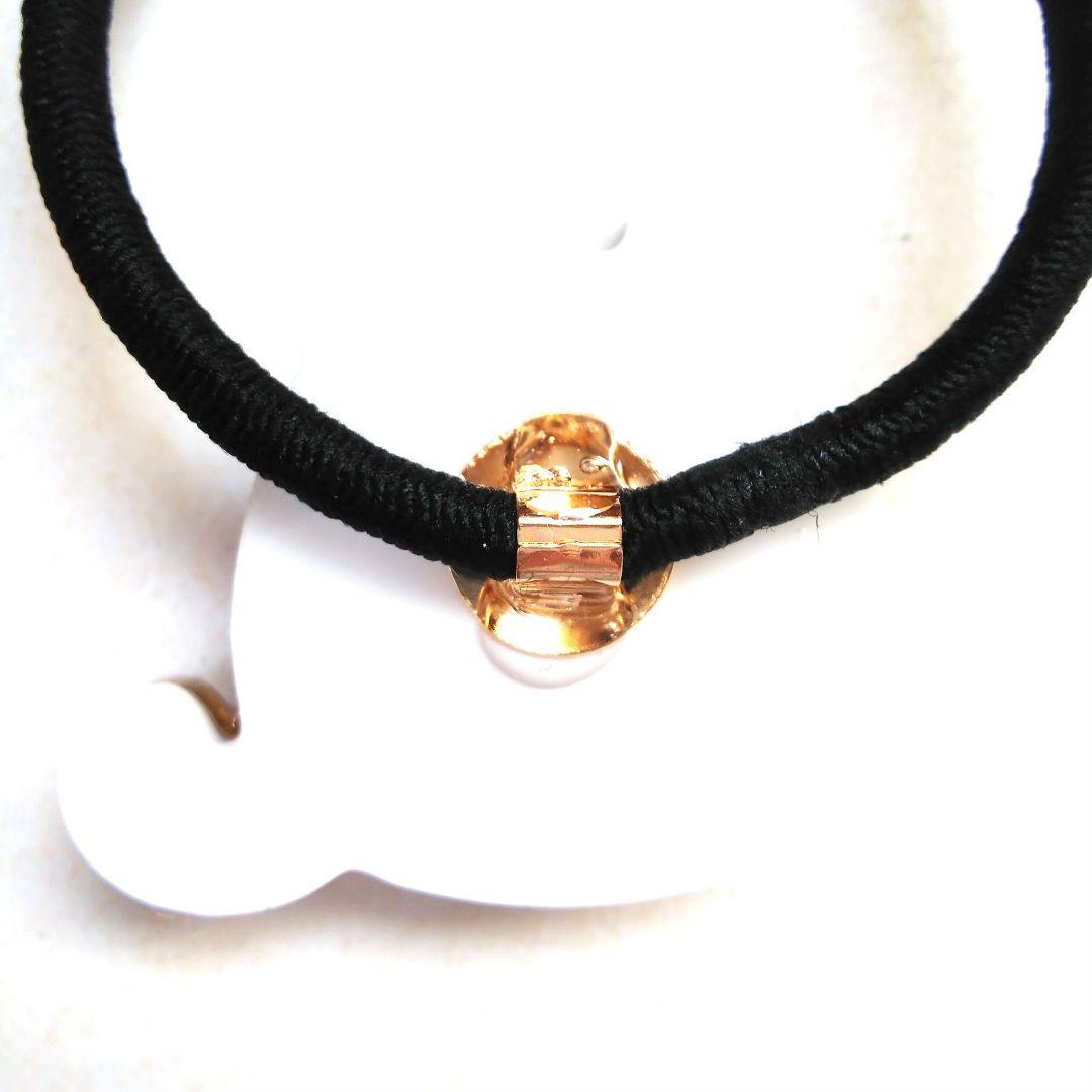 ヘアゴム レジン 大きなポッテリ三毛猫ちゃんとマトリカリア