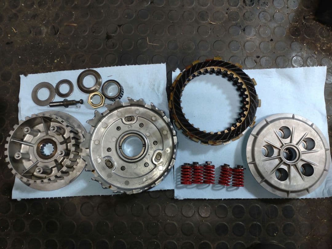 ゼファー400 クラッチハウジング一式 美品