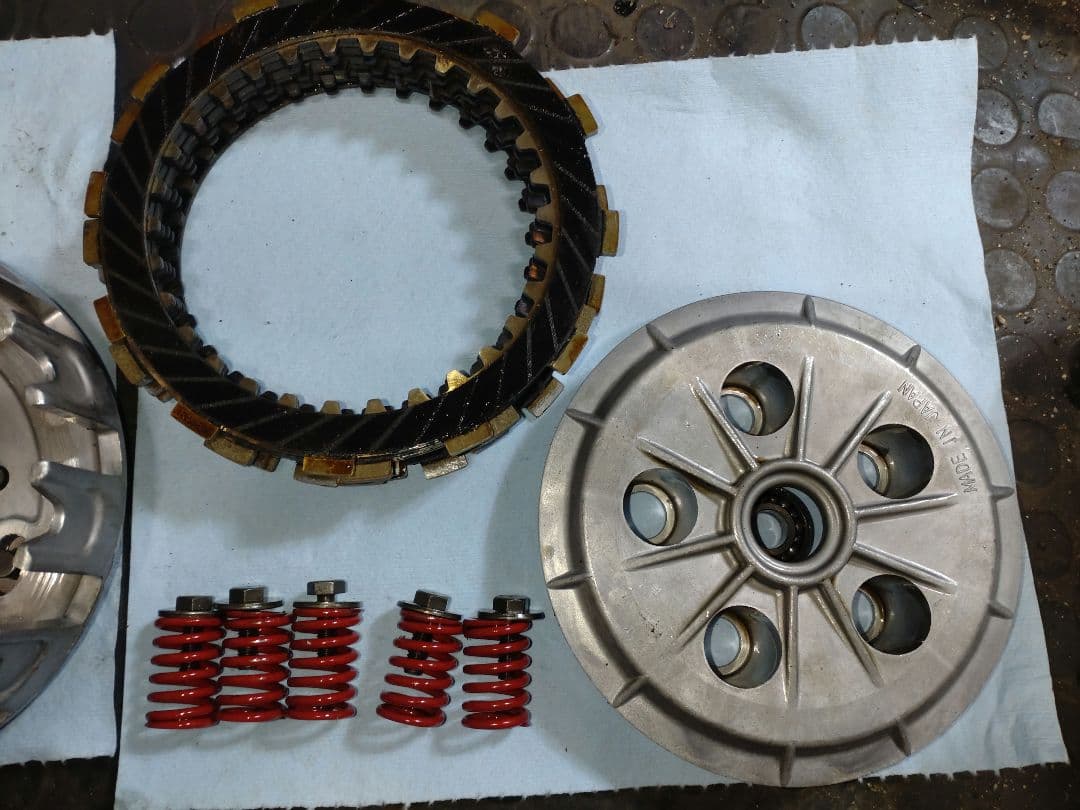 ゼファー400 クラッチハウジング一式 美品