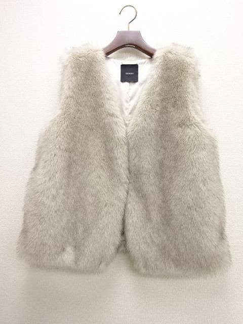 anuans（アニュアンス）　ショートファーベスト　グレーベージュ