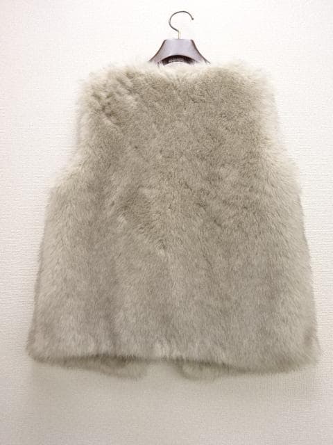 anuans（アニュアンス）　ショートファーベスト　グレーベージュ