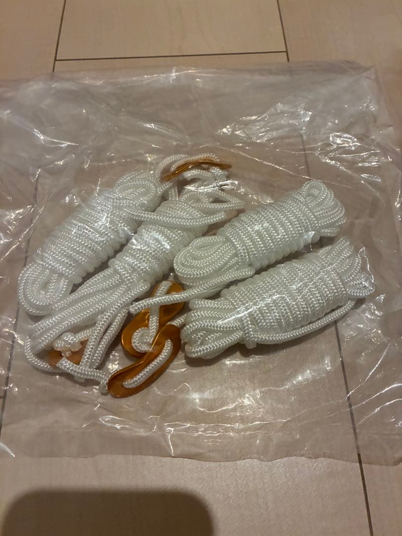 【未使用に近い】Pista34 3〜4人用シンプルドームテント