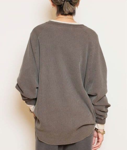 ミューズドゥドゥーズィエムクラス レミレリーフ HENLY Tシャツ