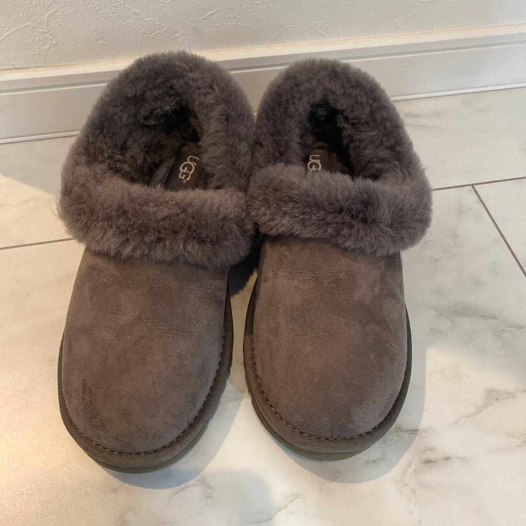 UGG 22cm 室内のみ使用　ムートン　スエード スリッポン　スリッパ