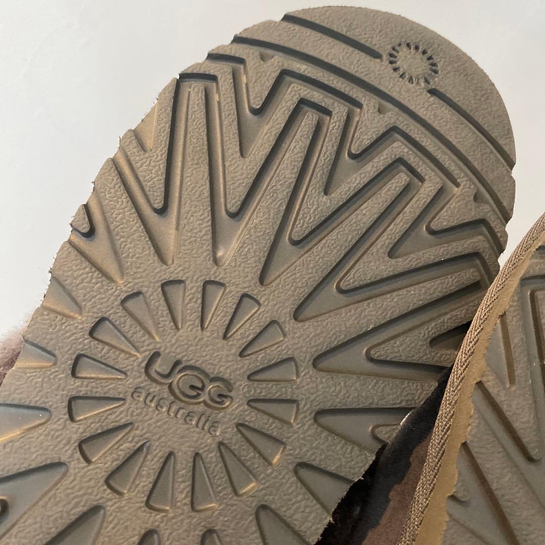 UGG 22cm 室内のみ使用　ムートン　スエード スリッポン　スリッパ