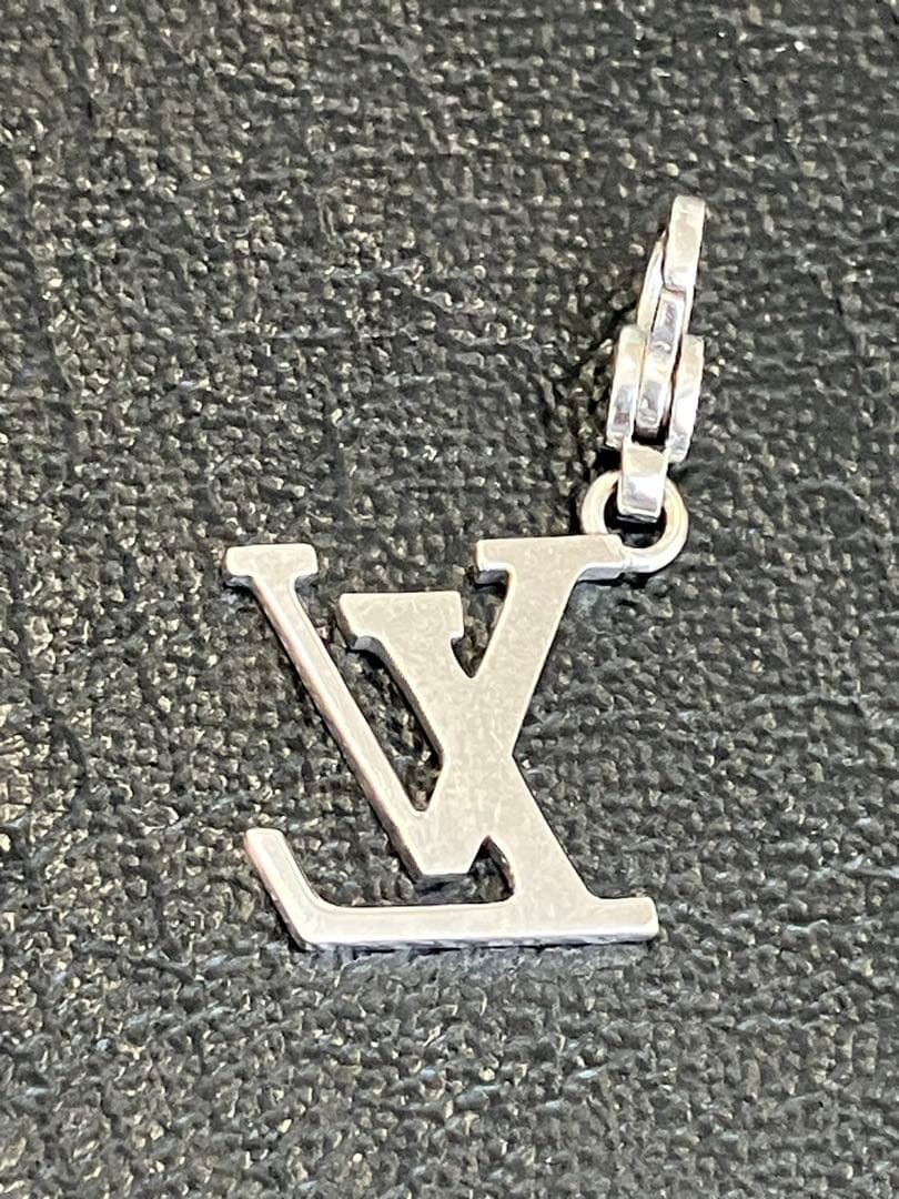 Louis Vuitton ヴィトン チャーム ドゥ モノグラム 750WG