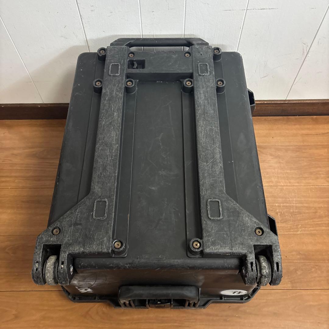 米軍放出品　PELICAN STORM CASE IM2750 ペリカンケース②