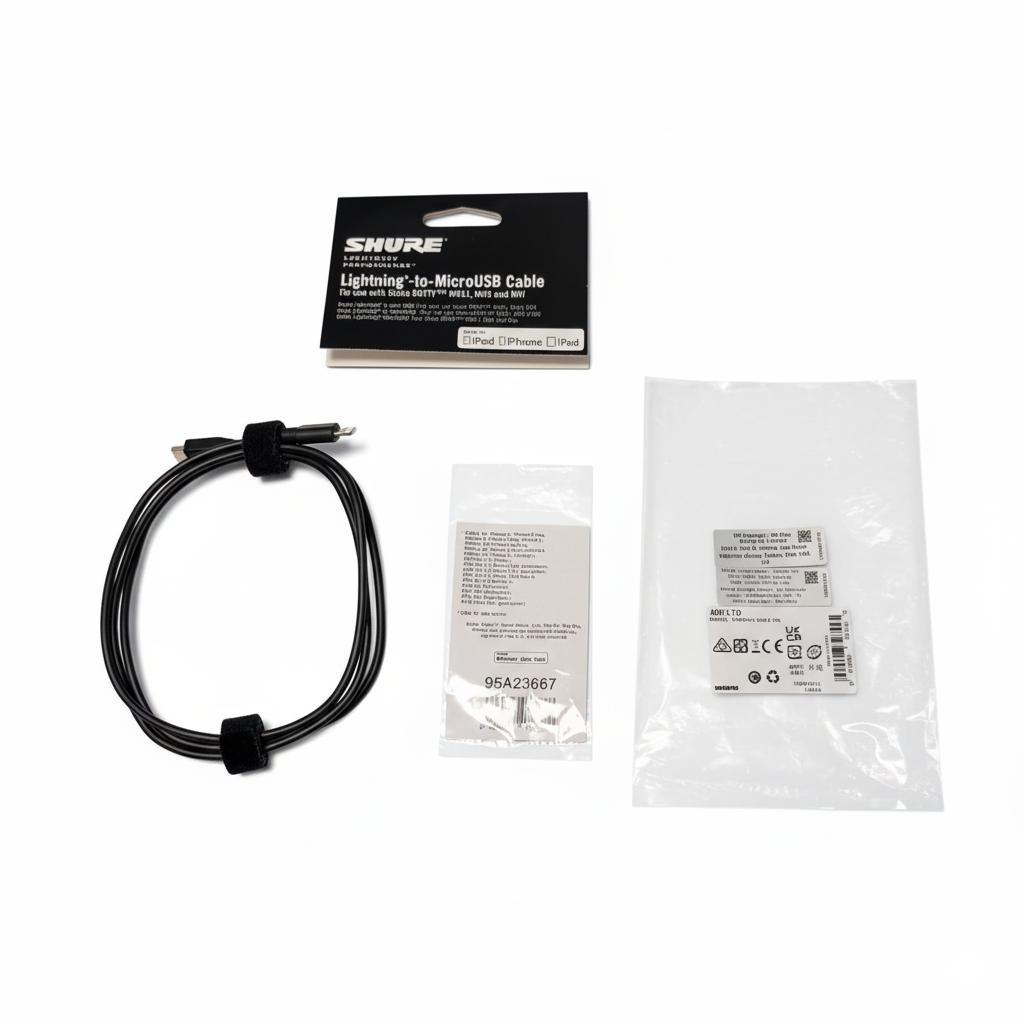 美品★SHURE MV7 マイクアーム/Lightningケーブル付