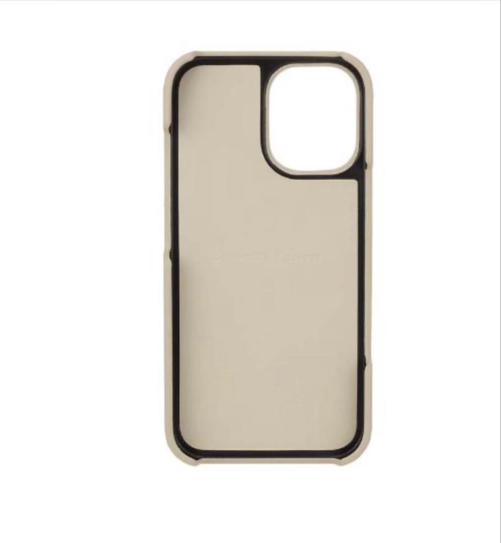 iPhone16用 Samantha Thavasa ハードケース